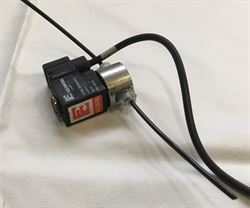Brugt rustfri magnet-ventil til pattespray og Peradis – til DeLaval malkerobot