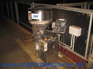 1 stk. brugt Boss sutteautomat 