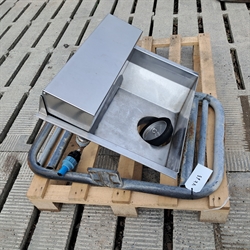 1 stk. brugt vandkar til væg, længde: 0,5 m. VK65