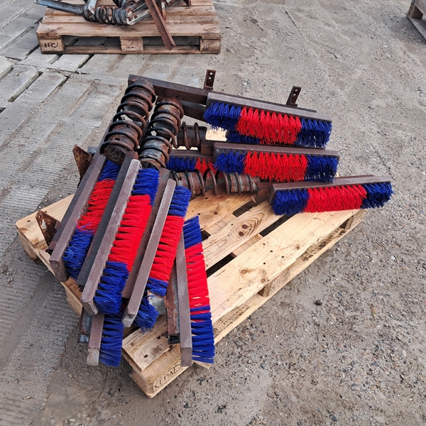 5 stk. brugte fjedrekobørster 