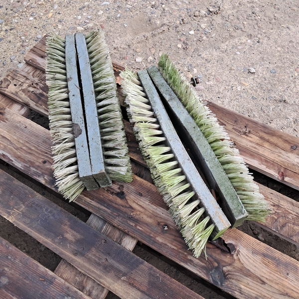 4 stk. brugte løse børster