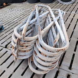 22 stk. brugte 2" sengebøjler længde: 1,70 m Cc: 0,60 m S499