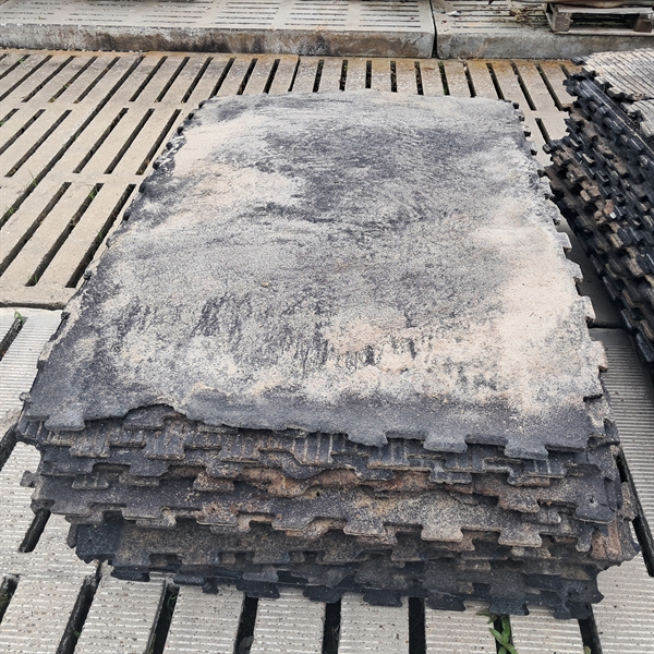 55 stk. brugte gummimåtter 20 mm. 180x120 cm. 2.sortering G101