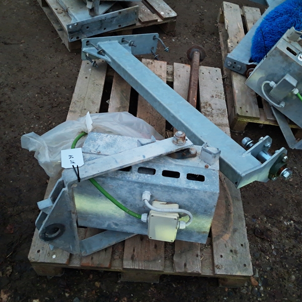 1 stk. brugt kobørste med motor, Nr 34