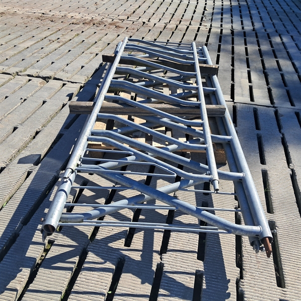 3 stk. brugte skrågitter 